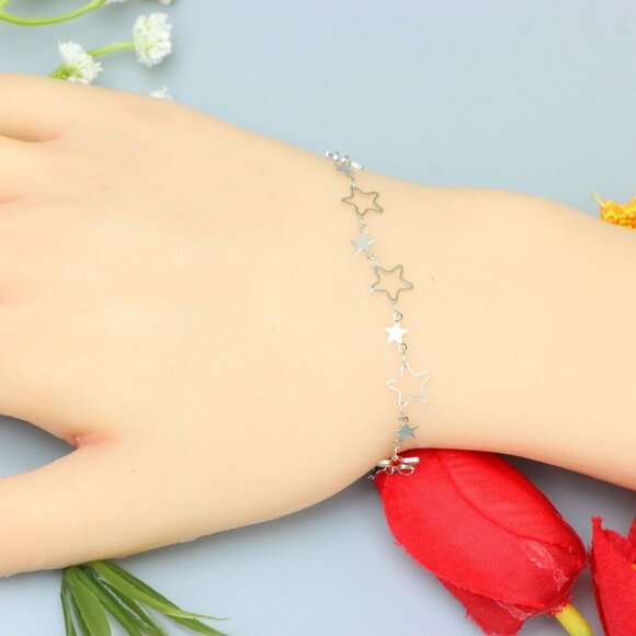 "Elegant & Trendy Bracelet, A Perfect Gift for Women, Thoughtful, EVCH1590 - Picture 7 of 10